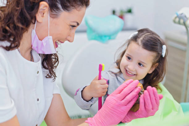 Best Dental Bonding  in Kingsburg, CA